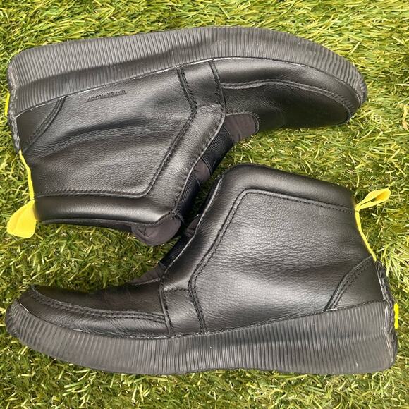 Sorel Out N’ About Plus Mid Rain Boots Insulated Waterproof Warm Winter Shoe 6.5 - Picture 1 of 12